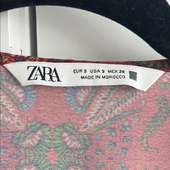 Zara Multicolor Patterned Garment - Picture 2 of 3